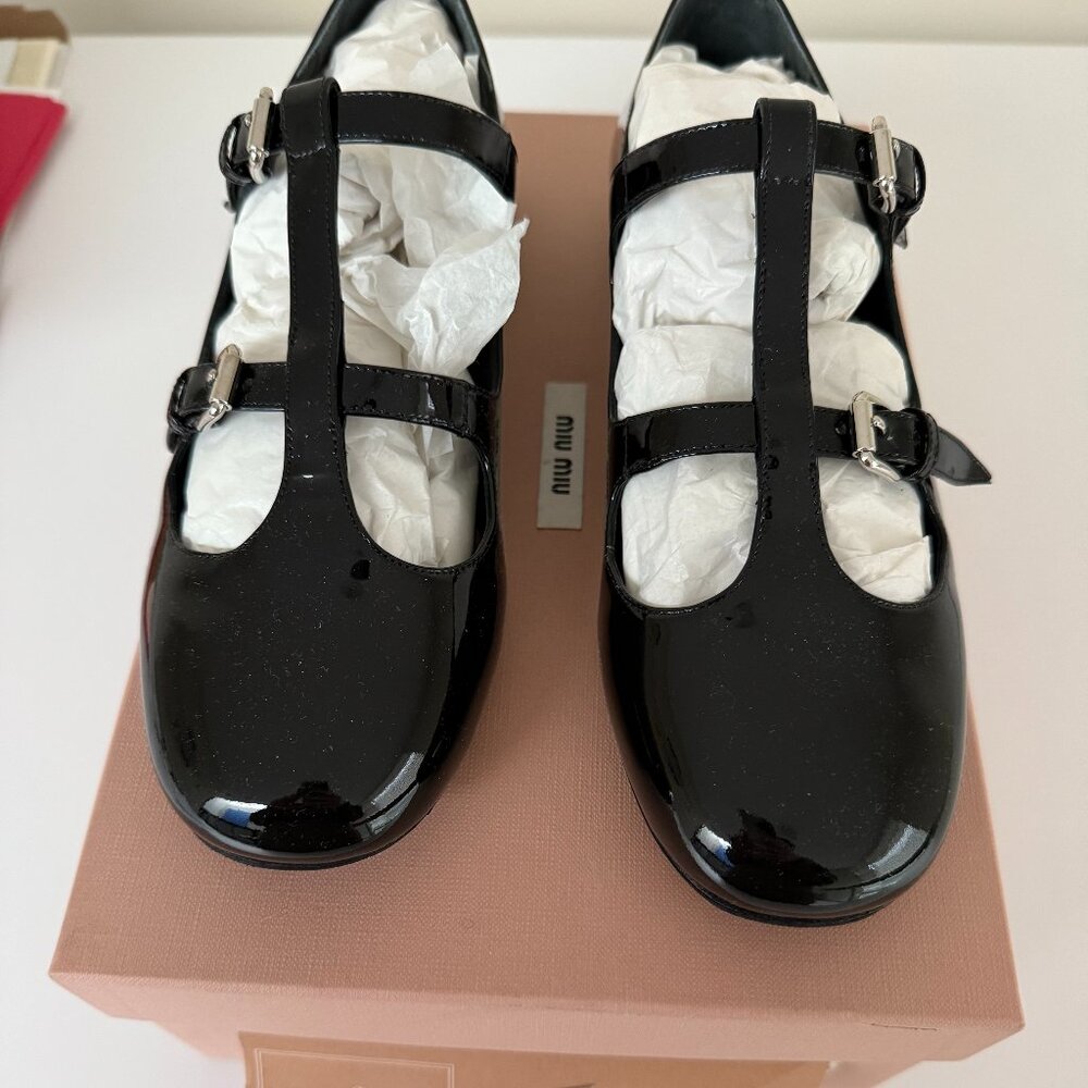 Patent leather flats Miu Miu - Picture 1 of 3